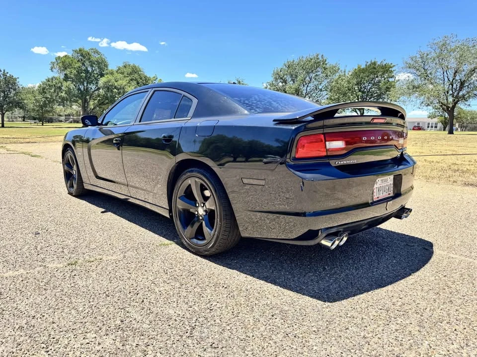 2012 Dodge Charger 7th Gen - Image 3 of 19