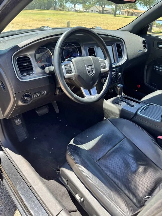 2012 Dodge Charger 7th Gen - Image 11 of 19