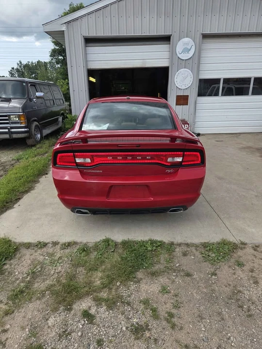 2012 Dodge Charger 7th Gen - Image 4 of 10