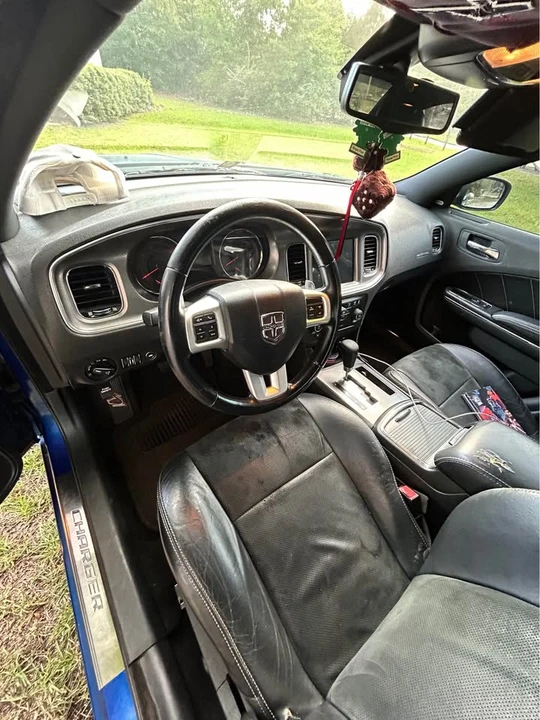 2012 Dodge Charger 7th Gen - Image 9 of 11