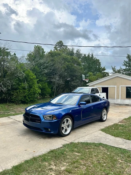 2012 Dodge Charger 7th Gen - Image 2 of 11