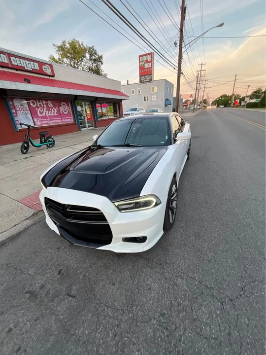 2012 Dodge Charger 7th Gen - Image 3 of 9
