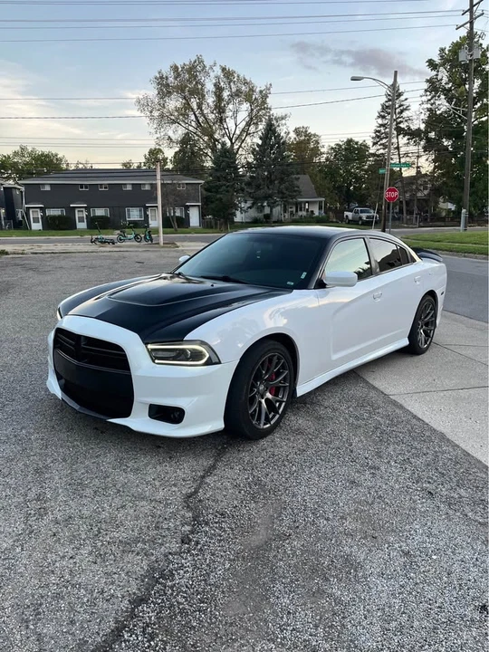 2012 Dodge Charger 7th Gen - Image 2 of 9