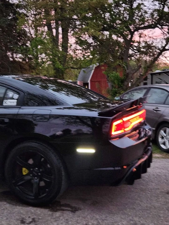2012 Dodge Charger 7th Gen - Image 8 of 21
