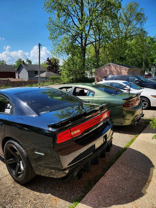2012 Dodge Charger 7th Gen - Image 3 of 21
