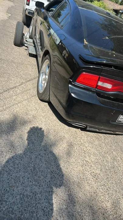 2012 Dodge Charger 7th Gen - Image 3 of 16