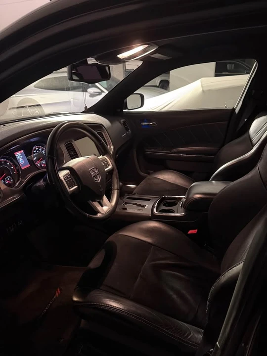 2012 Dodge Charger 7th Gen - Image 5 of 13