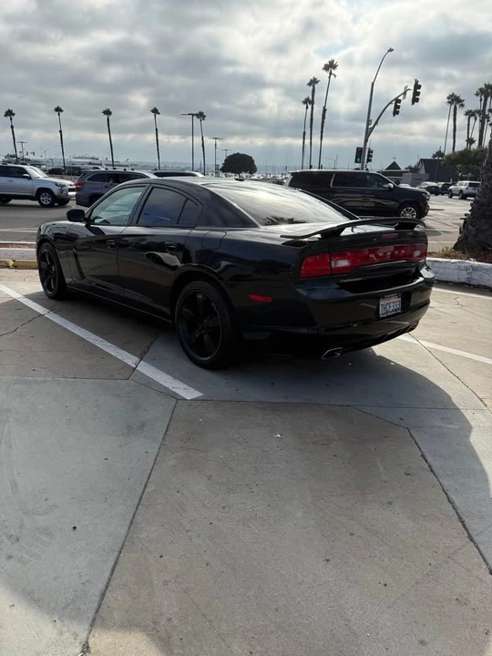 2012 Dodge Charger 7th Gen - Image 4 of 13