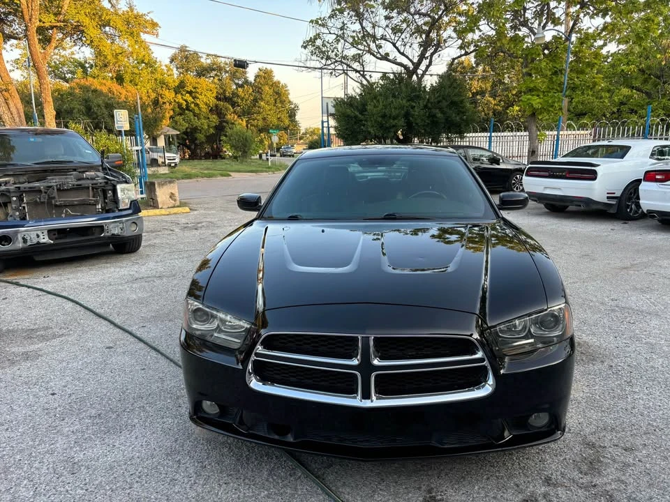2012 Dodge Charger 7th Gen - Image 5 of 12