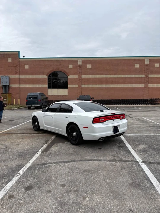 2012 Dodge Charger 7th Gen - Image 5 of 12