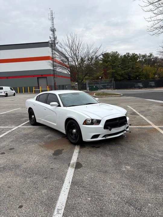 2012 Dodge Charger 7th Gen - Image 3 of 12