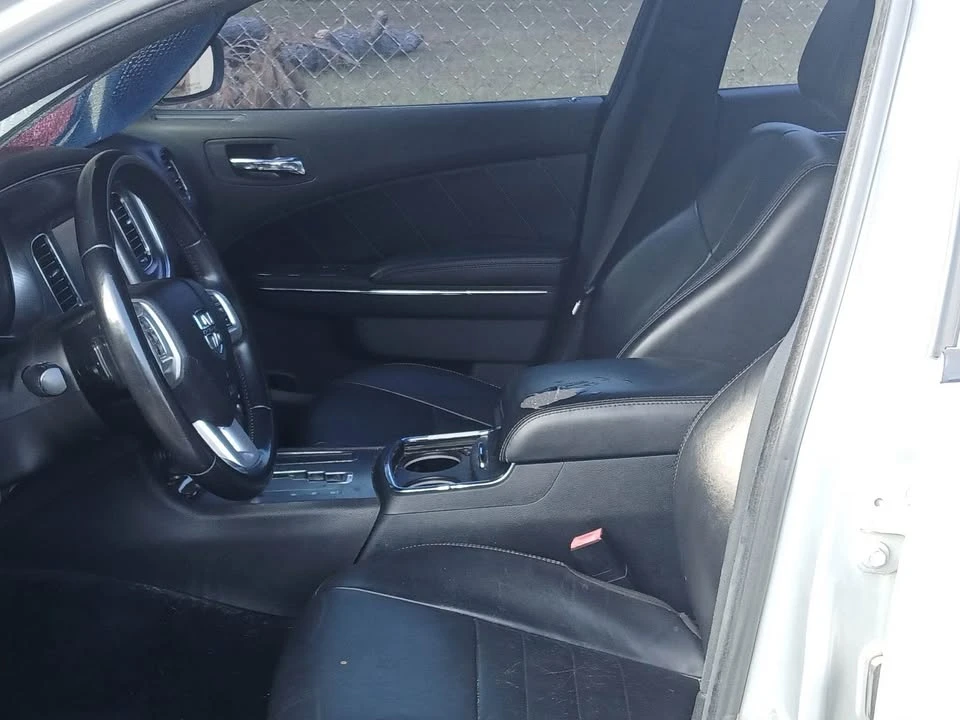 2012 Dodge Charger 7th Gen - Image 8 of 9