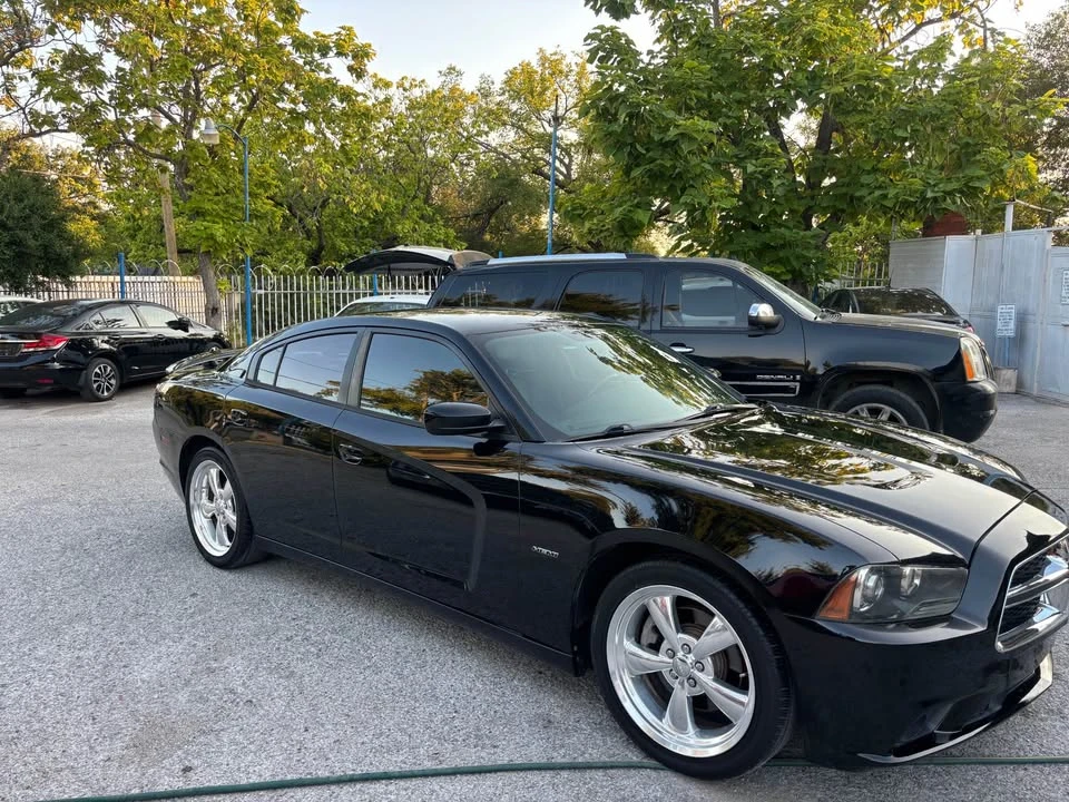 2012 Dodge Charger 7th Gen - Image 5 of 11