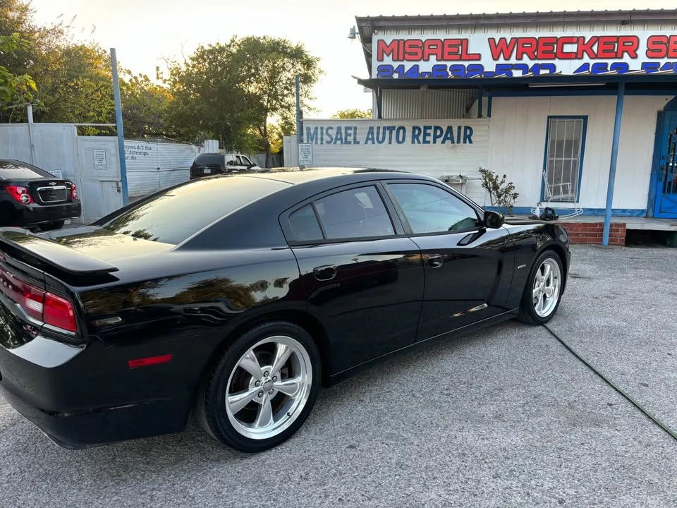 2012 Dodge Charger 7th Gen - Image 2 of 11