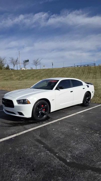 2012 Dodge Charger 7th Gen - Image 11 of 16