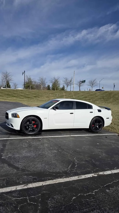 2012 Dodge Charger 7th Gen - Image 12 of 16