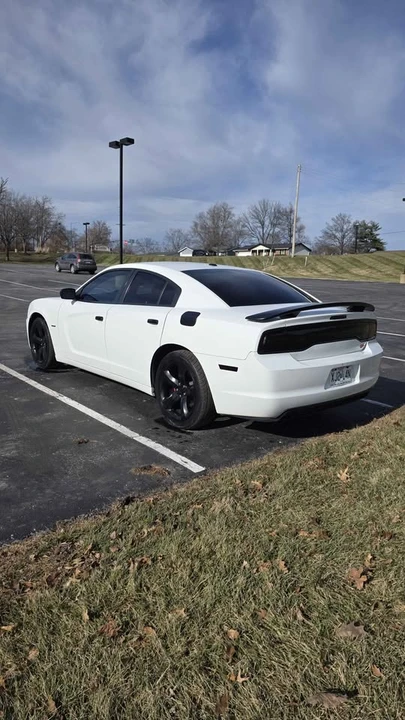 2012 Dodge Charger 7th Gen - Image 10 of 16