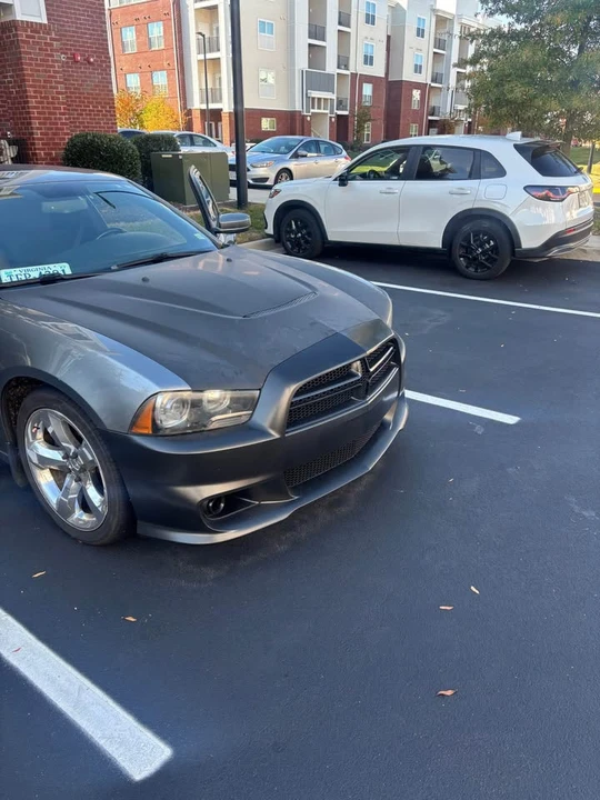 2012 Dodge Charger 7th Gen - Image 3 of 11