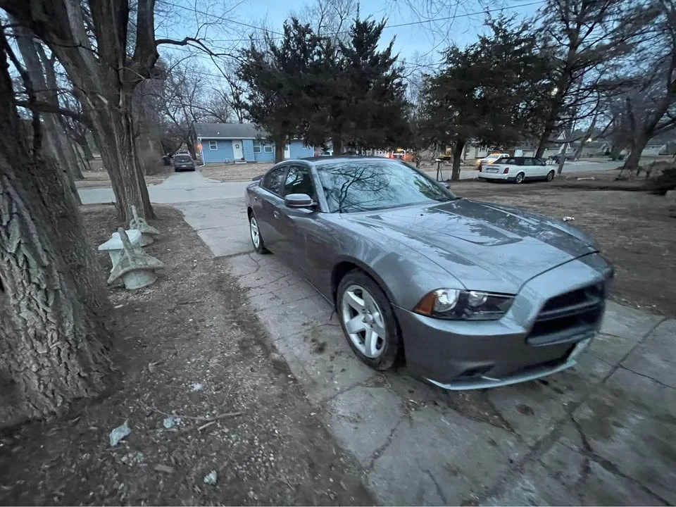 2012 Dodge Charger 7th Gen - Image 2 of 5