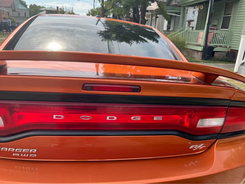 2012 Dodge Charger 7th Gen - Image 9 of 11
