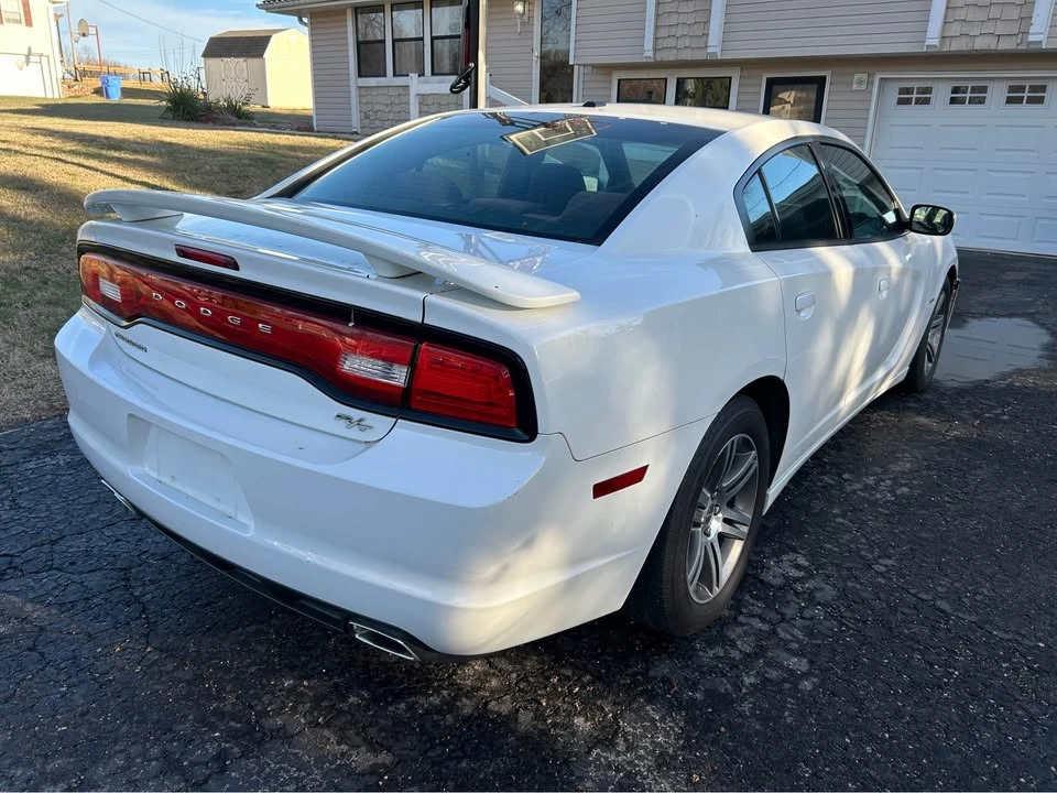 2012 Dodge Charger 7th Gen - Image 4 of 5