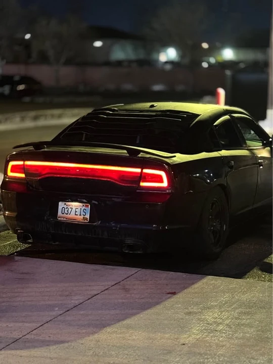 2012 Dodge Charger 7th Gen - Image 2 of 5