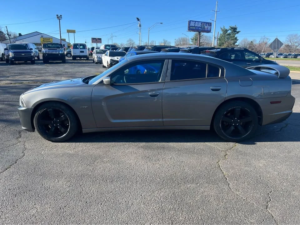 2012 Dodge Charger 7th Gen - Image 2 of 17