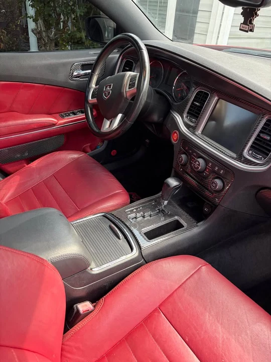 2012 Dodge Charger 7th Gen - Image 11 of 18