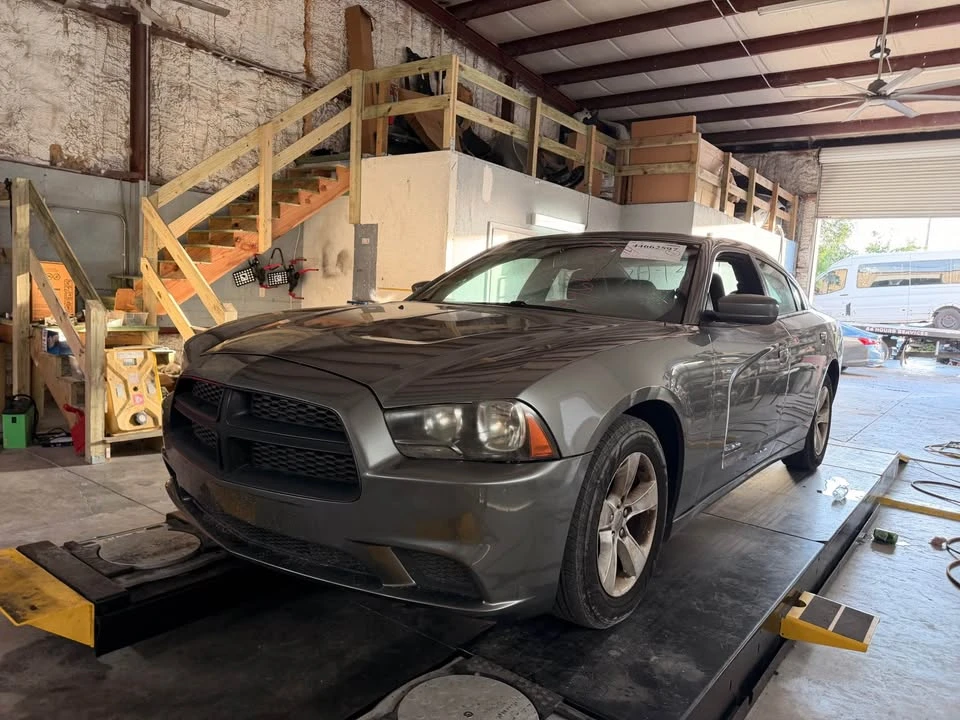 2012 Dodge Charger 7th Gen - Image 2 of 10