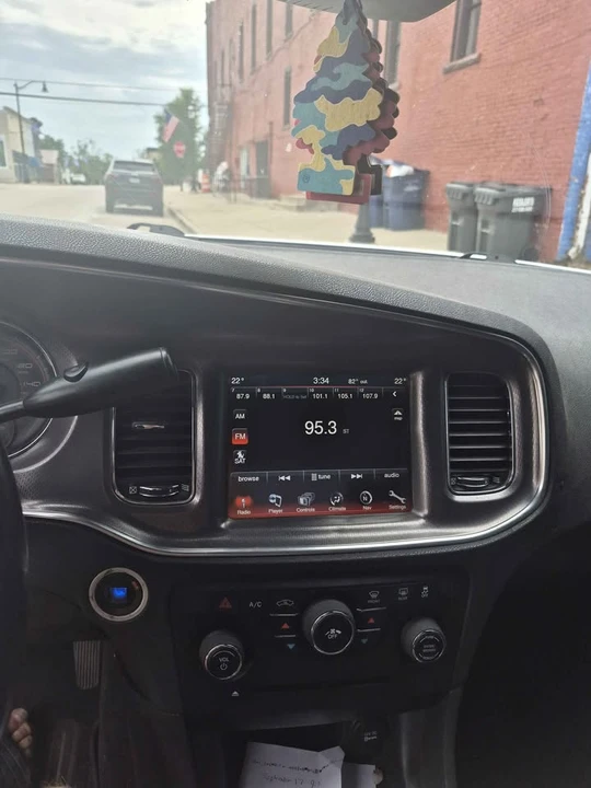 2012 Dodge Charger 7th Gen - Image 5 of 20