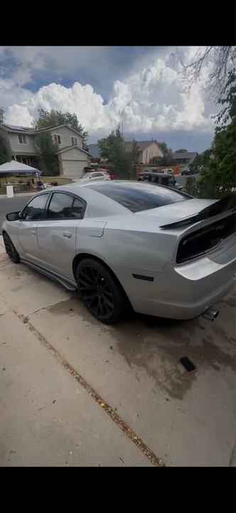 2012 Dodge Charger 7th Gen - Image 2 of 14