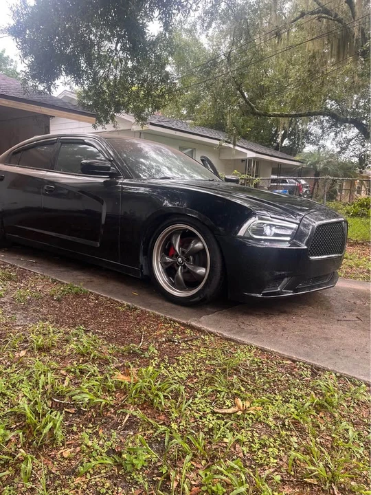 2012 Dodge Charger 7th Gen - Image 3 of 4