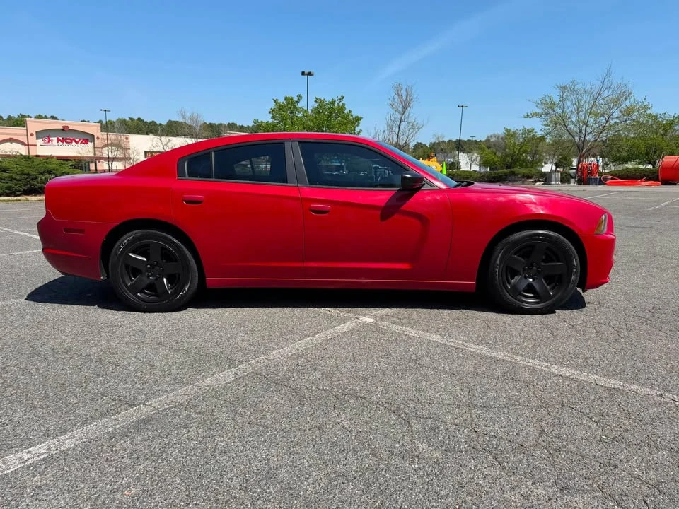 2012 Dodge Charger 7th Gen - Image 4 of 13