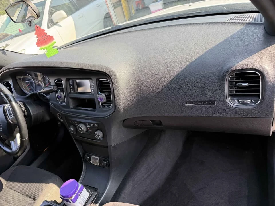 2012 Dodge Charger 7th Gen - Image 4 of 19
