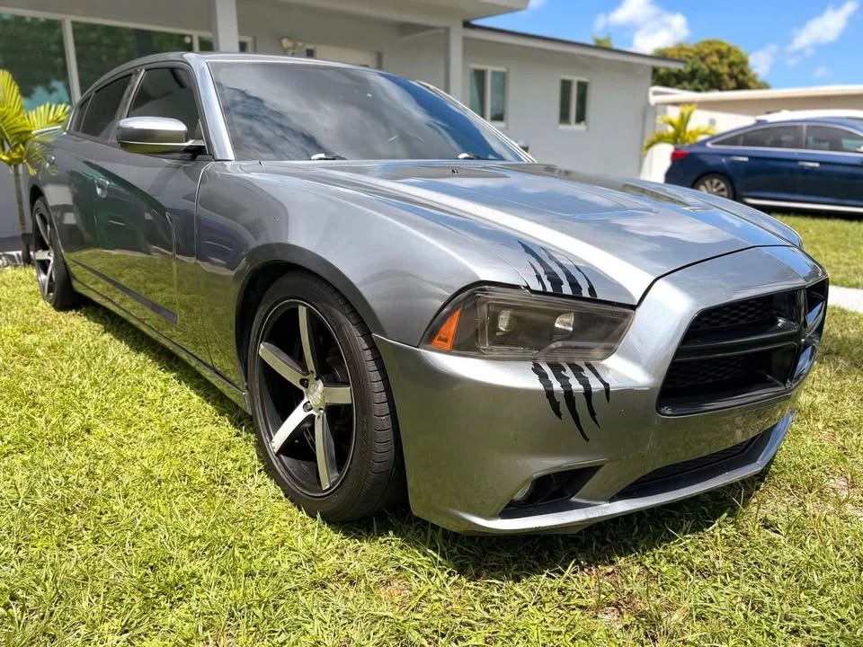 2012 Dodge Charger 7th Gen - Image 2 of 14