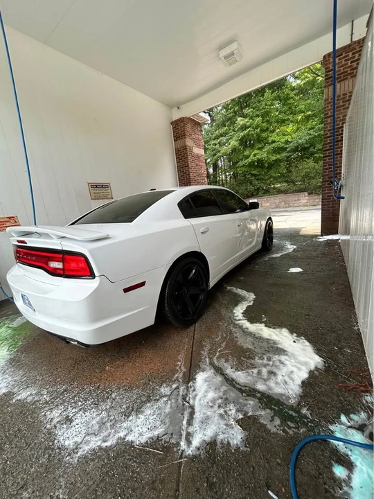 2012 Dodge Charger 7th Gen - Image 4 of 9
