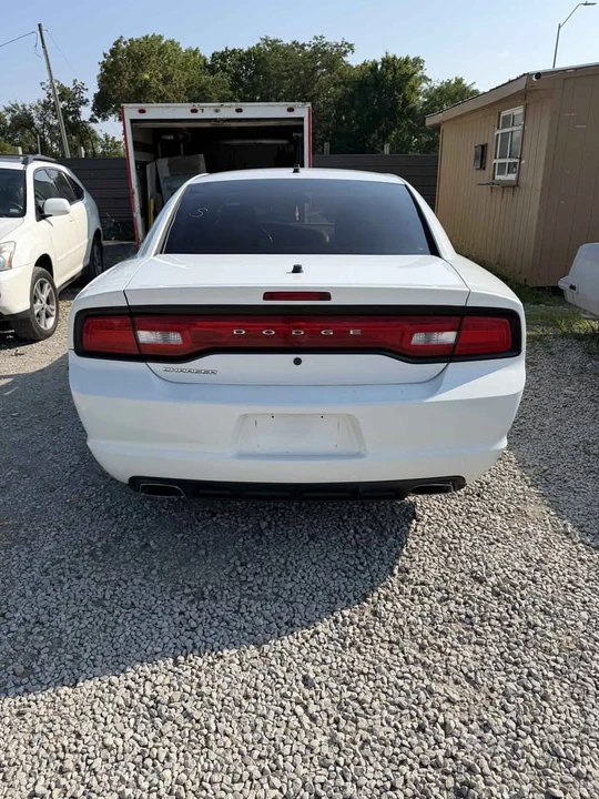 2012 Dodge Charger 7th Gen - Image 13 of 19