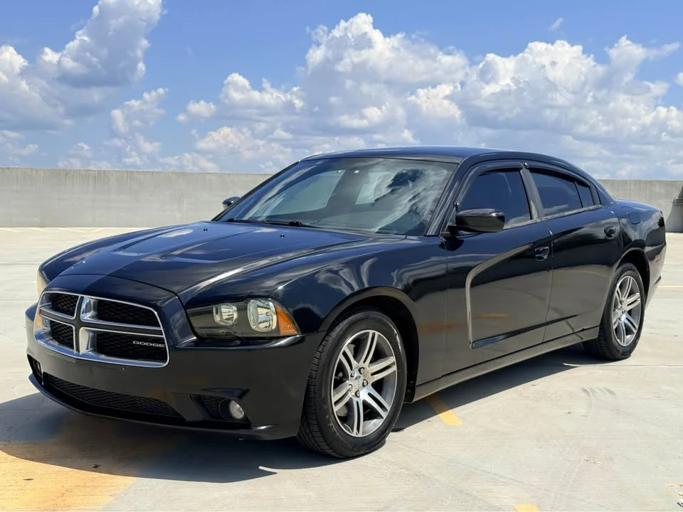 2012 Dodge Charger 7th Gen - Image 3 of 13