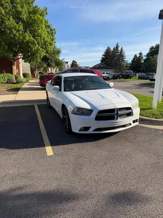 2012 Dodge Charger 7th Gen - Image 3 of 11