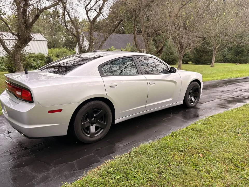 2012 Dodge Charger 7th Gen - Image 4 of 10