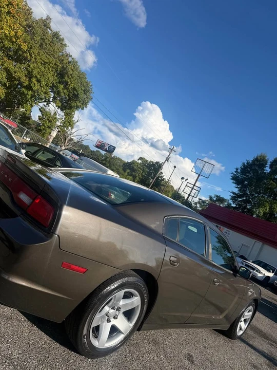 2012 Dodge Charger 7th Gen - Image 2 of 10