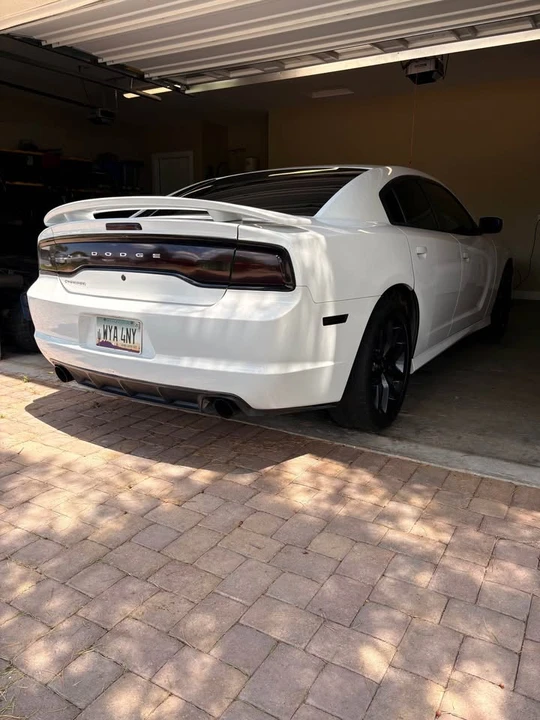 2012 Dodge Charger 7th Gen - Image 5 of 13