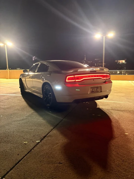 2012 Dodge Charger 7th Gen - Image 2 of 13