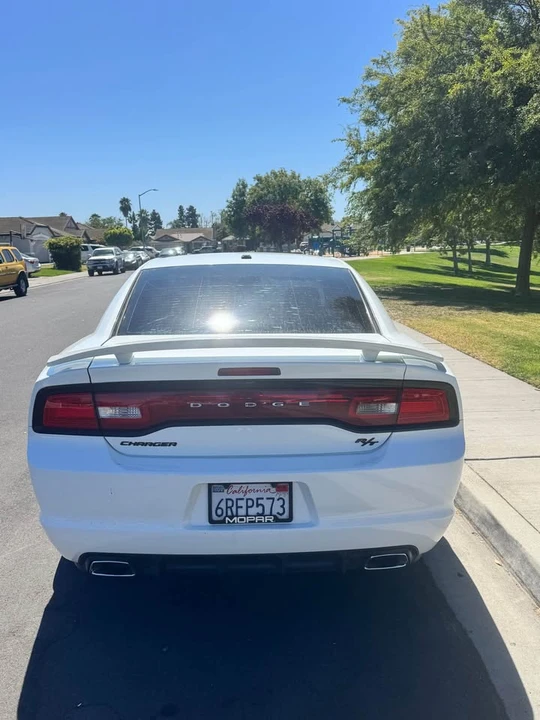 2012 Dodge Charger 7th Gen - Image 3 of 13