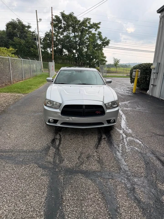 2012 Dodge Charger 7th Gen - Image 2 of 11