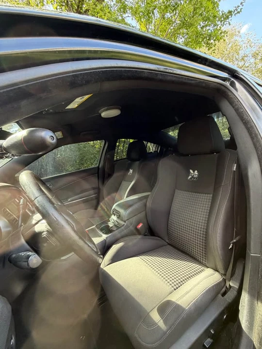 2012 Dodge Charger 7th Gen - Image 6 of 11