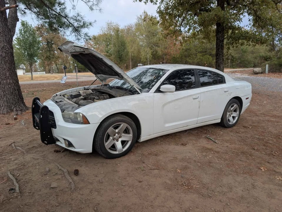 2012 Dodge Charger 7th Gen - Image 2 of 8