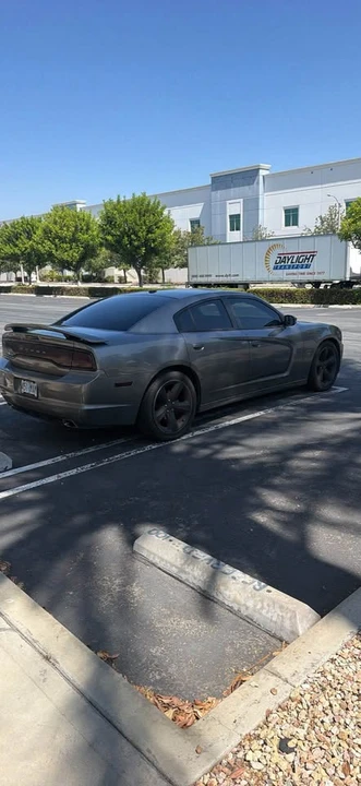 2012 Dodge Charger 7th Gen - Image 3 of 4