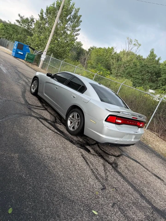 2012 Dodge Charger 7th Gen - Image 5 of 11