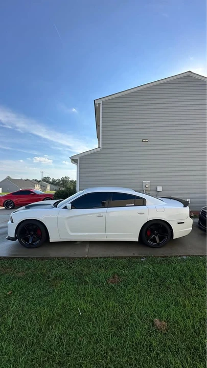 2012 Dodge Charger 7th Gen - Image 12 of 20